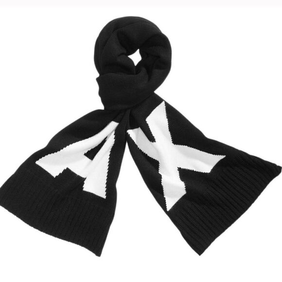 🎉last one left 🎉Armani Exchange Scarf 🧣 - Picture 5 of 7